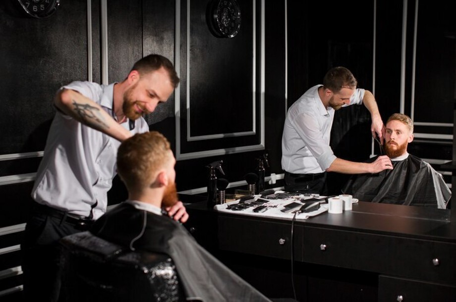 Expert grooming services at the best gents salon in Dubai